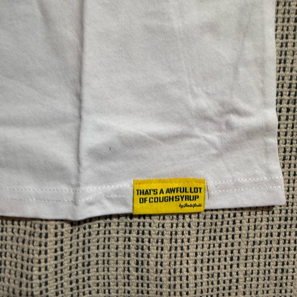 THAT’S A AWFUL LOT OF COUGH SYRUP Men’s T-shirt - Picture 4 of 6